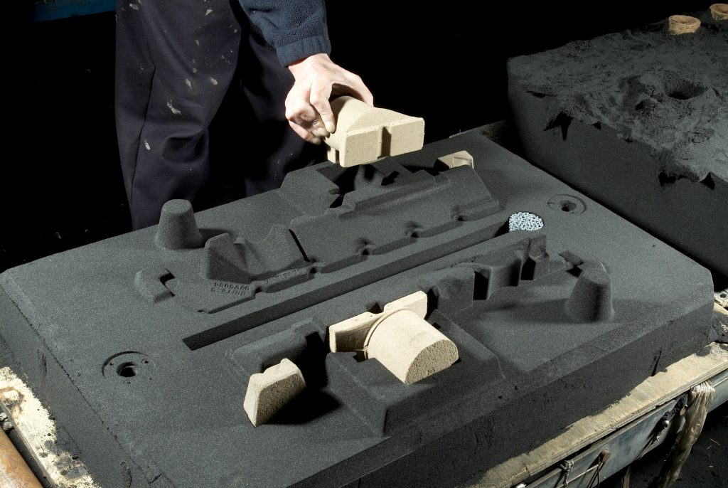 Sand moulding full Alucast, aluminium casting, aluminium castings, castings